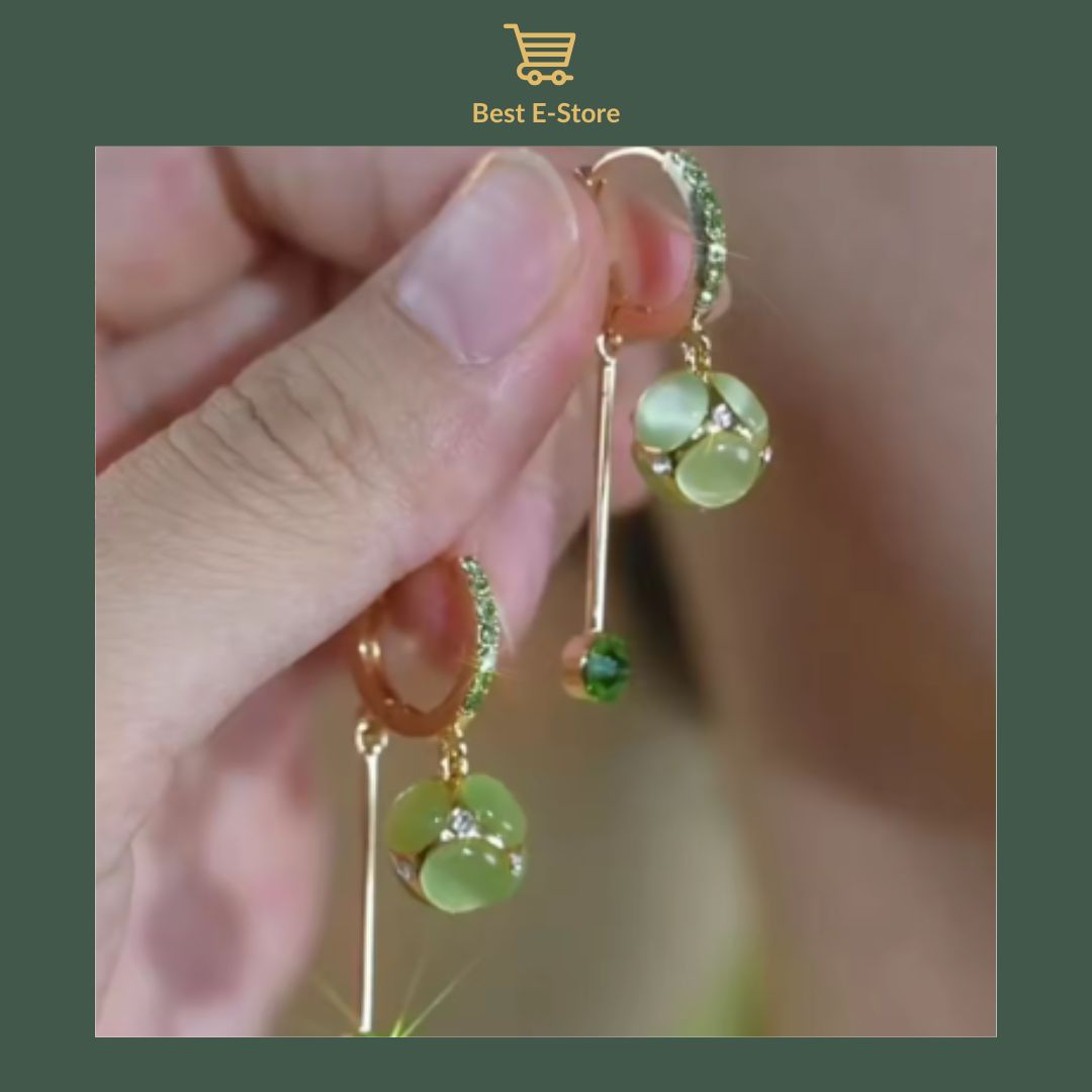 💎 Sparkling Green Zircon Earrings: Perfect Gift for Any Occasion 🎀